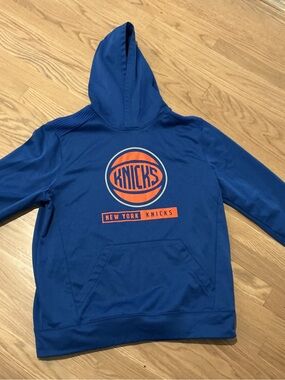 New York Knicks Blue Hooded Pullover Sweatshirt